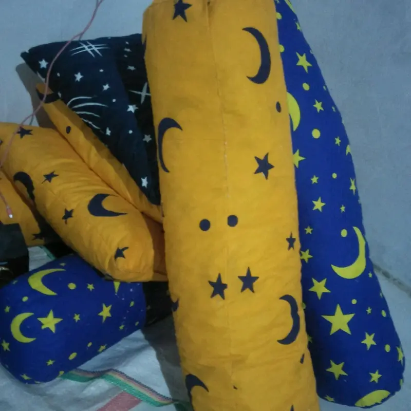 1set bantal dan guling-1set bantal dan guling motif-1set bantal dan guling murah-1set bantal&guling terlaris 1set bantal dan guling cantik dll Busa Katun 1