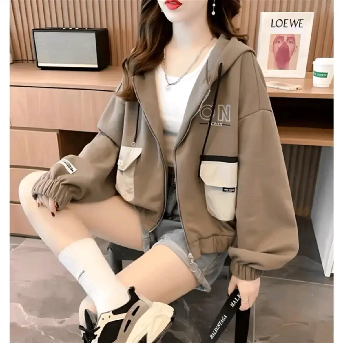Áo Khoác Nỉ CHỐNG NẮNG Phối Túi Hộp Logo Thêu Sành Điệu Top Jacket Nữ Women