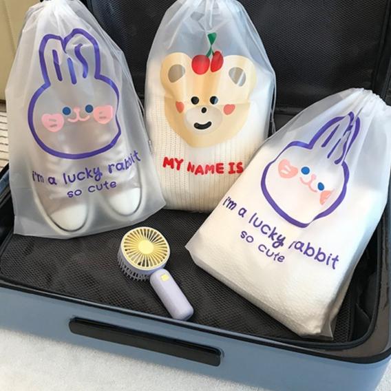 MSS (COD) Pouch Serut Organizer Travel Anti Air Tas Serut Karakter Kartun Pouch Penyimpanan Sepatu Kantong Travel Serbaguna Anti Air Tempat Penyimpanan Pakaian Pouch Serut Karakter Multifungsi Plastik 2