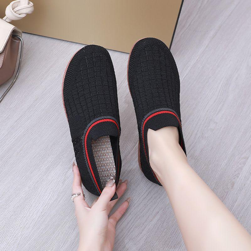 Giày Lười Giày Vải Bắc Kinh Cũ Thiết Kế khoét lỗ Thoáng Khí Đế Mềm Gommino Giày Lười Đế Bằng Dệt Fly Dành Cho Nữ Hàng Mới Về Mùa Hè Shoes