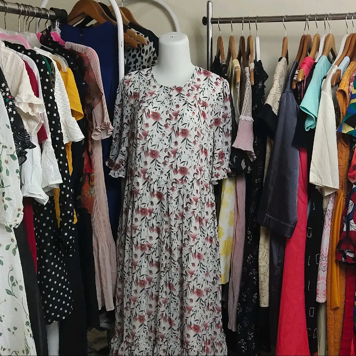 DRESS VINTAGE 1KG Bunga