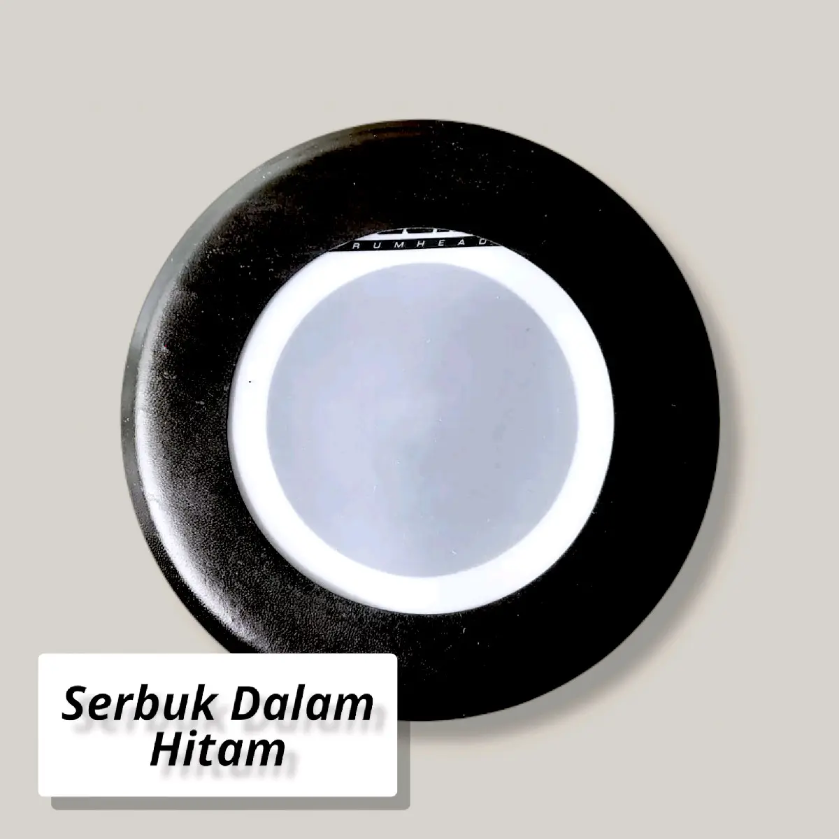 Hitam