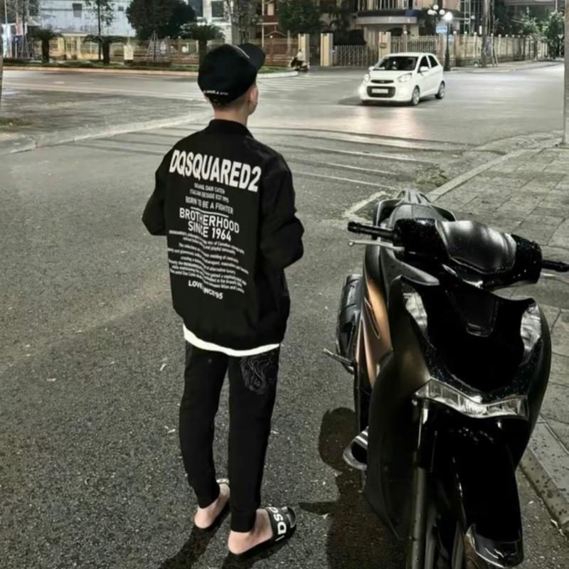 Áo Khoác Gió D2 Nhiều Chữ Nam Nữ Boy Phố - Bo Gân Menswear Nhung Jacket