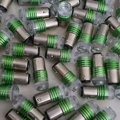 Bóng Xi nhan, đèn hậu, đèn stop xe ô tô, xe máy loại chân gài 1 TÓC, 2 TÓC. Sử dụng chip led siêu sáng, giá 1 bóng 2