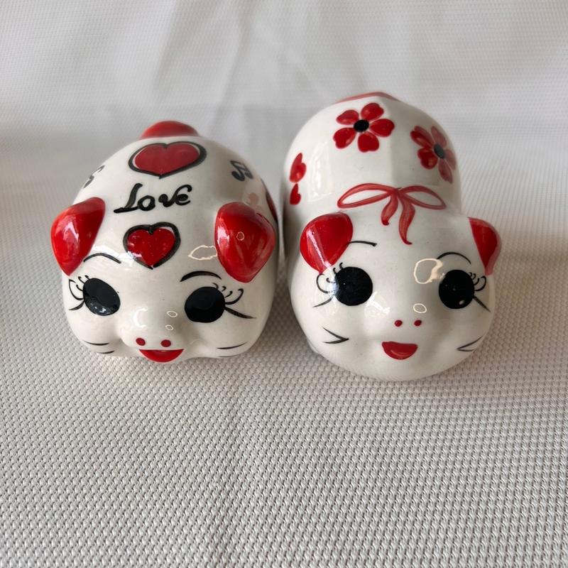 (6cm x 6cm x 6cm) Heo Sứ Nhỏ Nhất Đựng 7-15 Tờ Lỗ Tròn Đựng Nhẫn Vàng, Trang Trí, Lợn Đất Tiết Kiệm, Heo Đất Tiết Kiệm, Ống Heo Tiết Kiệm Ống Tiết Kiệm mini