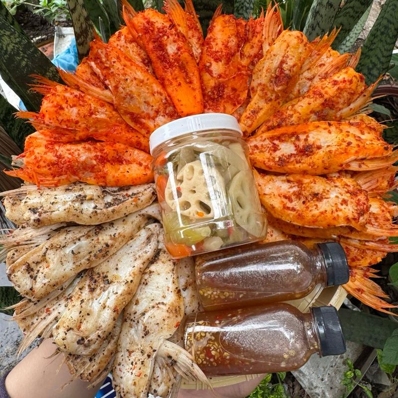 Combo Ức Mỡ Cá Dứa Khô 3 Vị - Tỏi Ớt, Sã Ớt Cay, Tiêu Tỏi (1kg) - Kèm 2 Chai Mắm Me - (Tặng 1Hũ Kim Chi 35k) Đặc Sản Việt Nam - Ăn Vặt Food