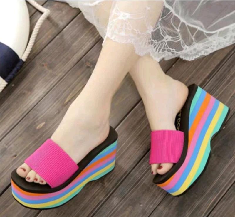 Dép xuồng xốp nữ quai ngang đế cao thời trang 3 màu DéP Shoes GiàY