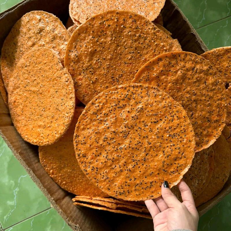 Combo 4 bịch 20 cái Bánh đa tôm cốt dừa loại nướng sẳn, bánh quá giòn,sẻ có bể , khách cân nhắc trước khi mua- Snack Ăn Vặt