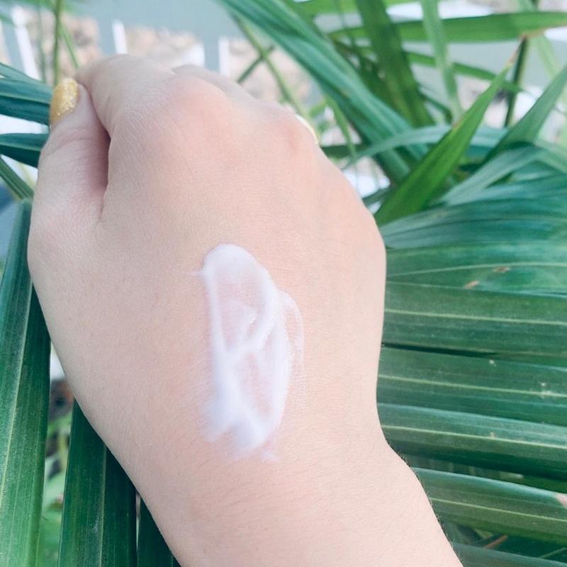 KEM CHỐNG NẮNG DƯỠNG DA DÀNH CHO BODY 2