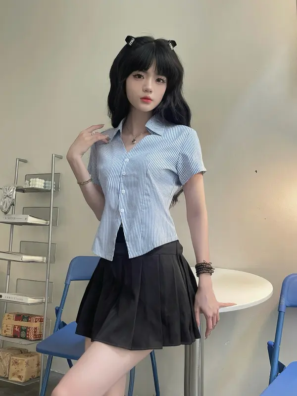 Áo sơ mi ngắn tay nữ thiết kế kẻ sọc, chất liệu mềm mịn,ít nhăn,thoáng mát NANAMY trendy SMX32 Women Top 3