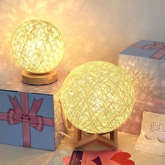 Đèn ngủ để bàn CẦU MÂY trang trí phòng ngủ phòng khách cực đẹp điều chỉnh sáng tối tặng móc dán tường