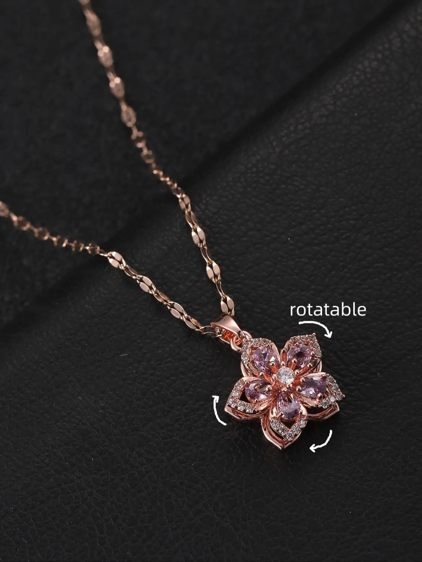 Elegant Rhinestone Decorated Rotating Flower Design Pendant Necklace,  Gorgeous Casual Matching Necklace Jewelry, Classic Fashion Accessories for Daily Wear