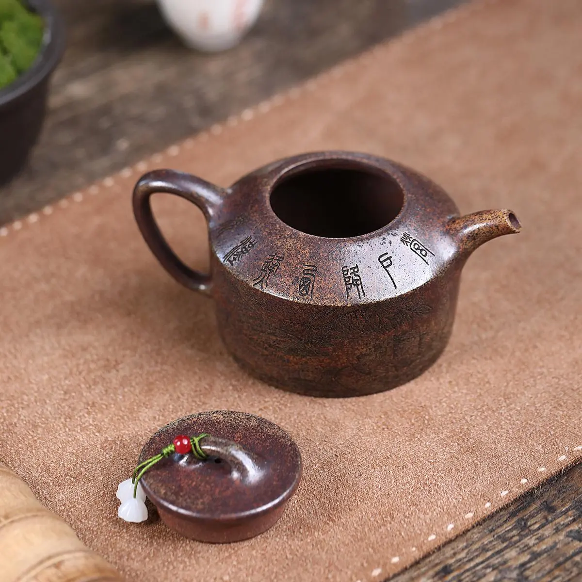 Authentic Yixing Zisha Teapot - 100% Handmade Chinese Tea Set for English Breakfast/Earl Grey (Premium Gift for CNY/Mid-Autumn)