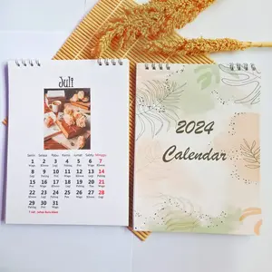 Kalender duduk 2025/2026 Bisa CUSTOM Ukuran A5 Kertas terbaik, custom pakai Foto sendiri
