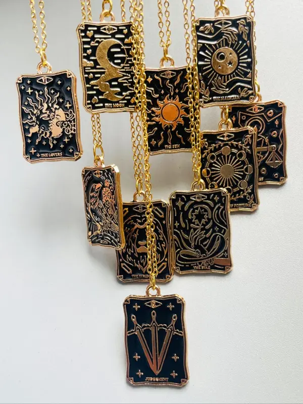Fashion Trendy Creative Tarot Design Pendant Necklace,  Fashion Jewelry for Party, Daily Clothing Decor, 2024 Summer Trendy All-match & Exquisite Jewelry for Birthday Gift 2