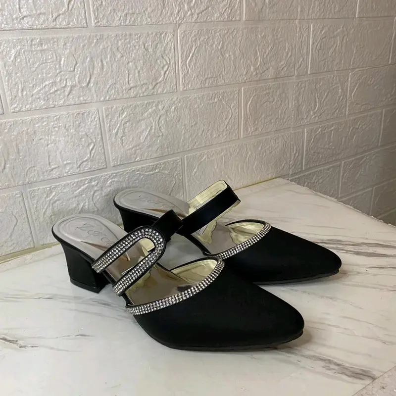 sepatu sendal high heels mutiara Hak Setengah (3-5 cm) shoes hitam wanita 5