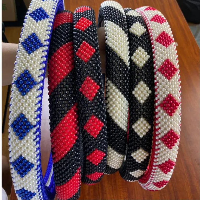 Bọc Vô Lăng Hạt Cườm, Bọc 38cm - 40cm - 42cm - 45cm - 47cm - 49cm vô lăng xe tải nhiều màu