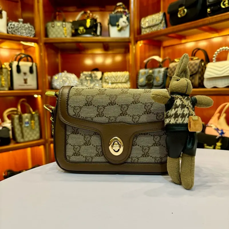 (Tặng thỏ bông)Túi xách nữ,túi đeo chéo,túi đeo vai,túi gấu khoá tròn-m10 Nhung Bag 0