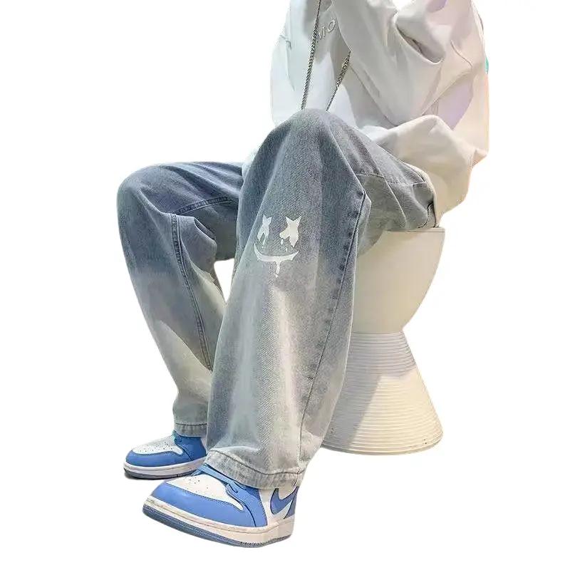 Quần Phong Cách Mỹ Cho Nam, Ins Đường Phố Cao Cấp, Hợp Thời Trang, Mặt Cười, Graffiti, Retro, Quần Jean Mùa Hè, Quần Ống Rộng Thẳng Dáng Rộng Menswear Pants Quần Lửng