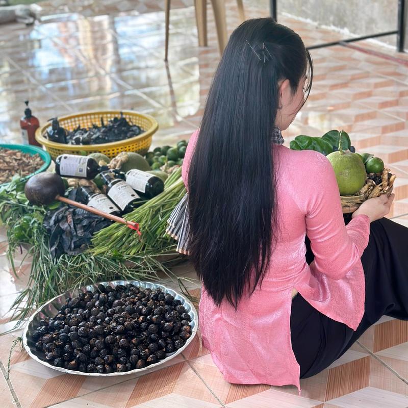 LIỆU TRÌNH  2 CHAI 500ml DẦU GỘI BỒ KẾT THẢO DƯỢC Hỗ trợ giảm nấm gàu và cải thiện tình trạng tóc bạc sớm 4