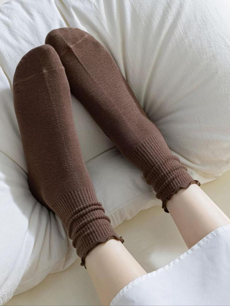 Product Introduction of Random Women's Solid Mid-calf Socks, Casual Comfy Breathable Socks for Daily Wear, Women's Socks for All Seasons 1