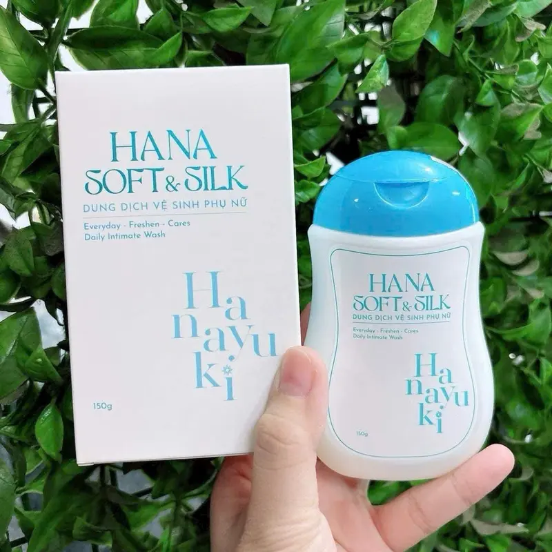 Dung dịch vệ sinh Hanayuki Hana Solt Silk cho nữ 3