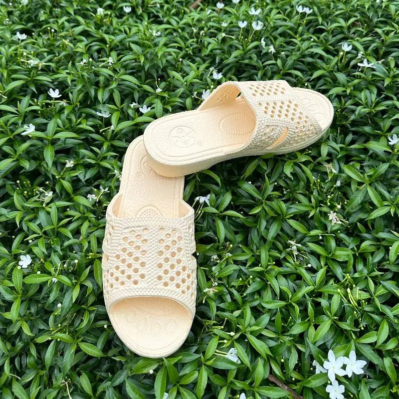 Dép tổ ong huyền thoại siêu nhẹ, dép màu KEM rất được ưu chuộng, dép dùng mang đi chơi, mang trong nhà Slipper DéP 3