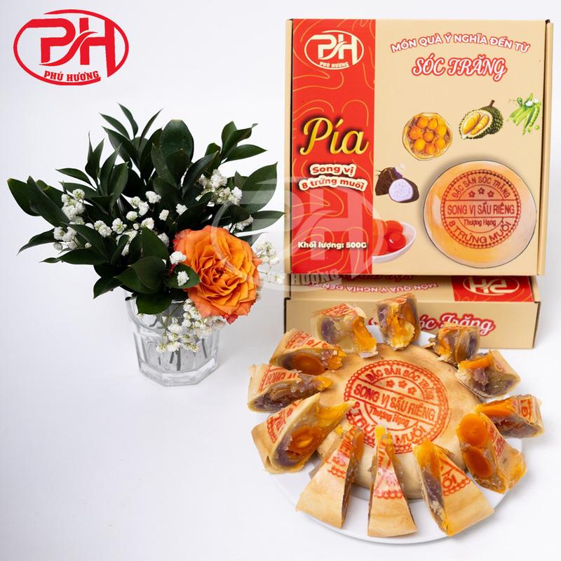 Bánh Pía Phú Hương  - Pía Song Vị 8 Trứng Muối Đầy Đặn Lòng Đỏ Kết Hợp Khoai Môn, Sầu Riêng, Đậu Xanh Vị Truyền Thống Chính Phú Hương Sản Xuất Nhiều Năm- Hộp 500g (Phú Hương 45 năm) Cake