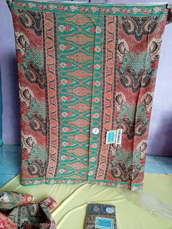 OBRAL PAKET 5PCS SARUNG BATIK SIAP PAKAI Muslim Motif papua mas Rayon Transparent 3