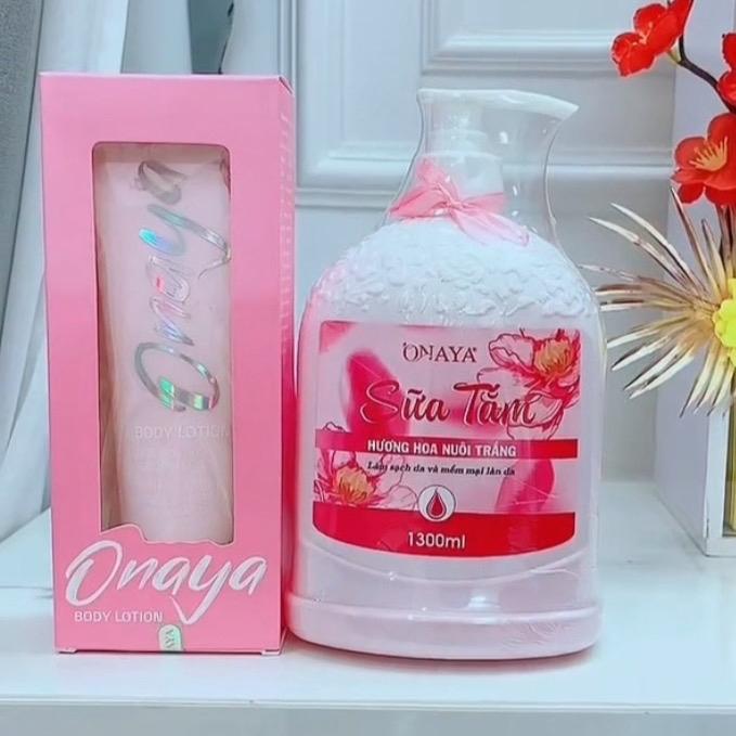 COMBO SỮA TẮM 1300ml + KEM BODY LOTION (mua 1 sữa tắm tặng 1 tuýp body onaya ) 0