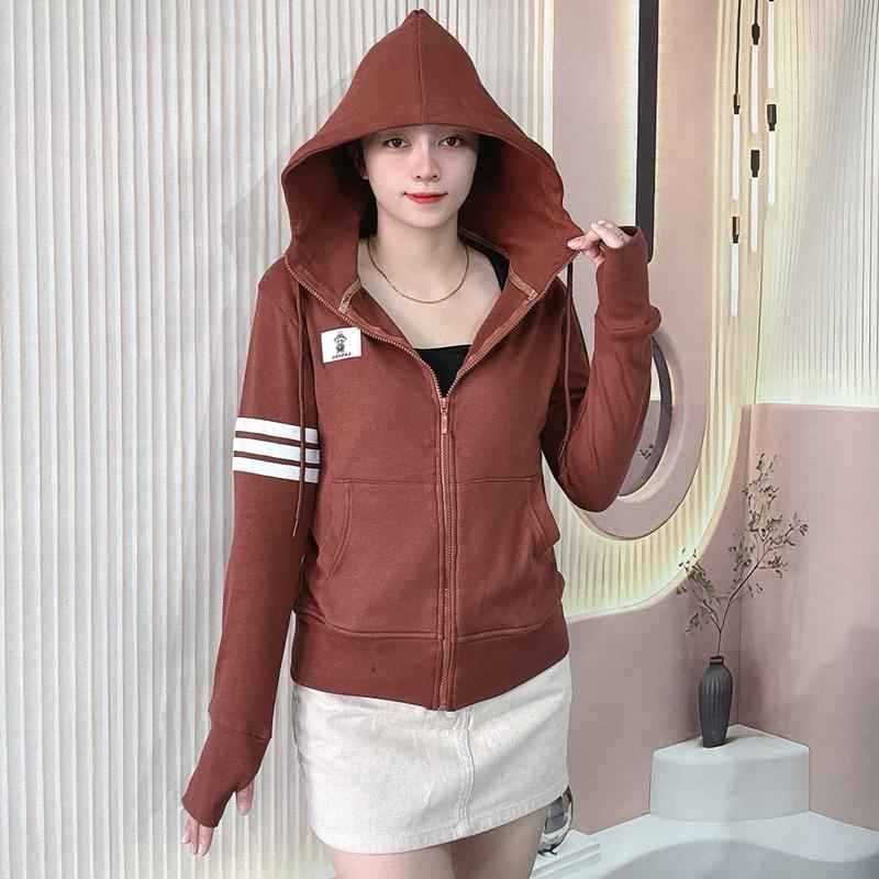 Áo khoác nữ chạy sọc tay thêu hình mẫu mới 4