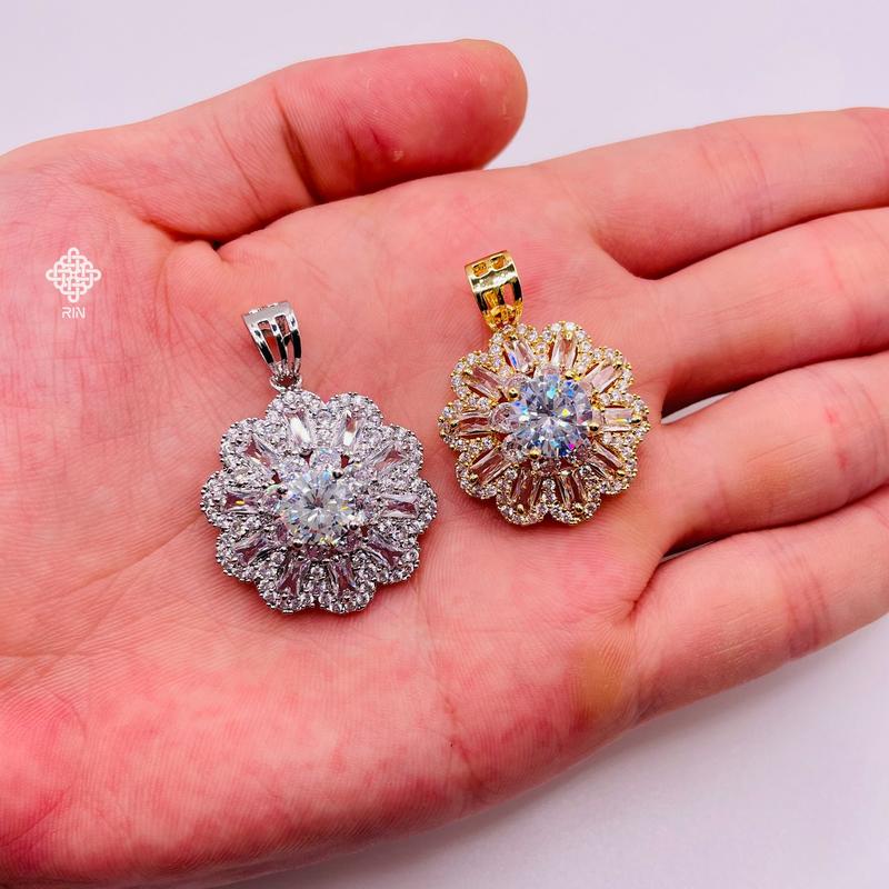 Mặt dây chuyền titan đính đá, Mặt vòng cổ sang trọng dùng để đi tiệc chất liệu titan không phai màu mã 02, trangsucmoiluatuoi.RIN