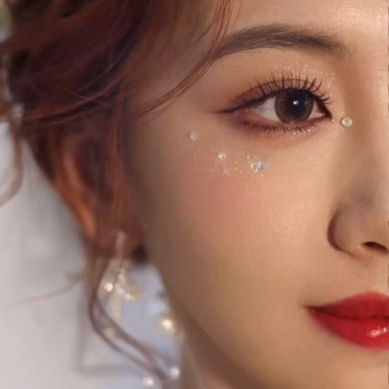 Product Introduction of Hot Butterfly Flower Face Makeup Patches Glitter Sequin Charm Adhesive Rhinestone Eye Face Women Girls 12