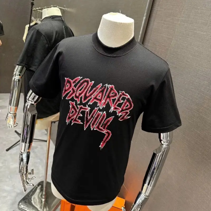Áo Phông Nam D2 Cotton 2 Chiều In 5D Thoáng Mát Có Dãn Menswear