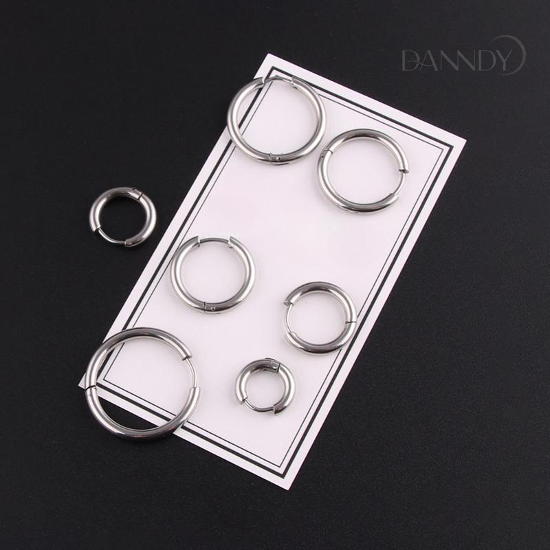 Bông Tai Tròn, Unisex, Phong Cách Cá Tính, Tròn Mịn, Thích Hợp Cho Nam Và Nữ, Phù Hợp Với Mọi Kích Cỡ, Thiết Kế Nữ Dandy 1