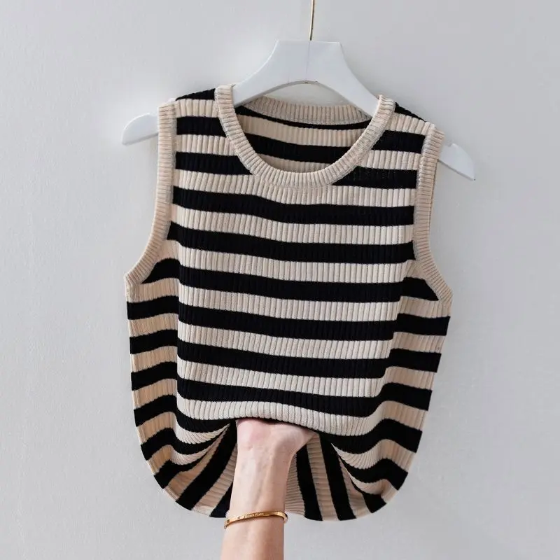 Baju Atasan Bersaiz Besar Longgar, Baju Kamisol Berjalur Sutera Ais, Baju Lapisan Asas Berkait Serbaguna, untuk Wanita, Ketibaan Baru Musim Panas, 40.00 kg-100.00 kg