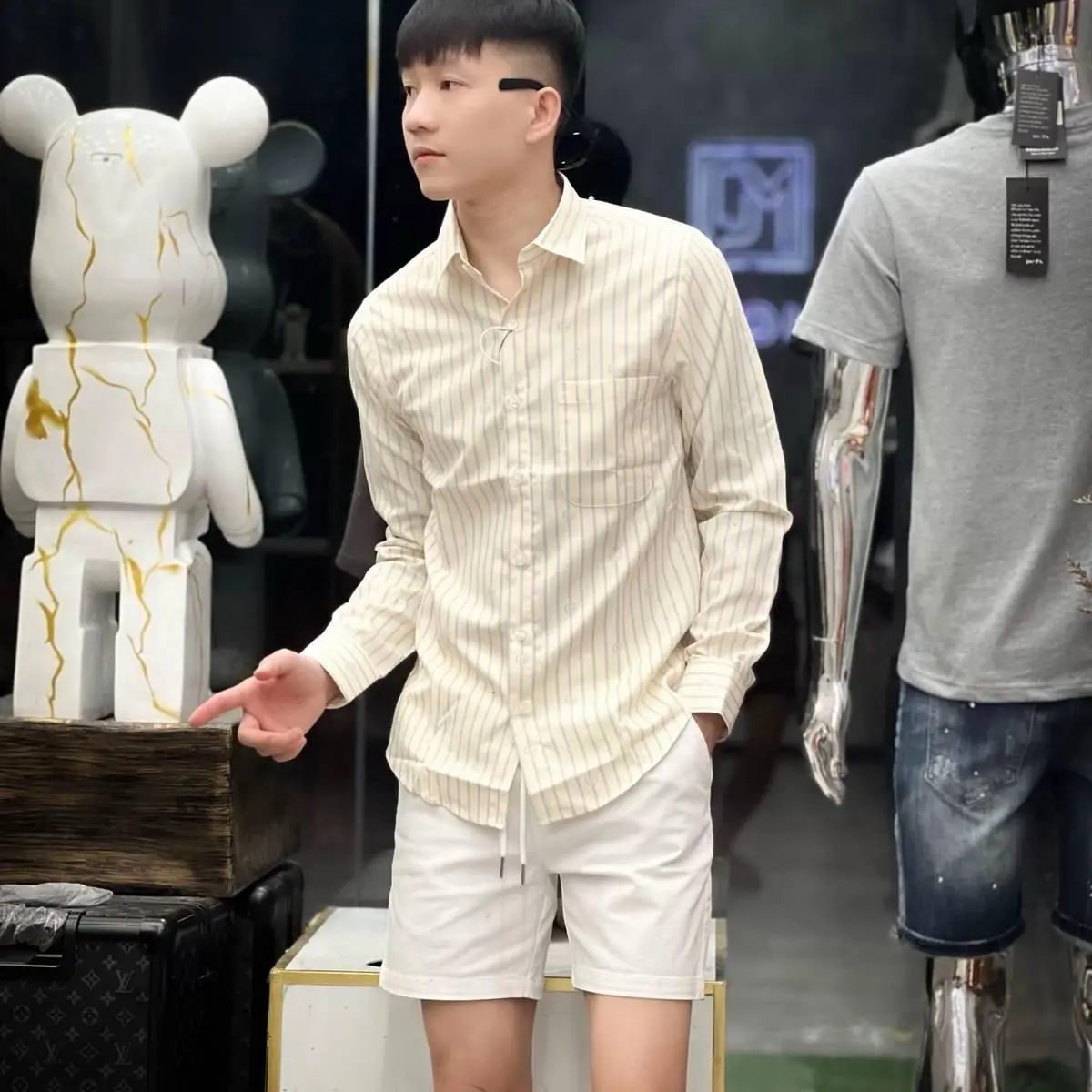 Áo Sơ Mi Nam Màu Kem Sọc Xanh Menswear Shirt Có Cổ