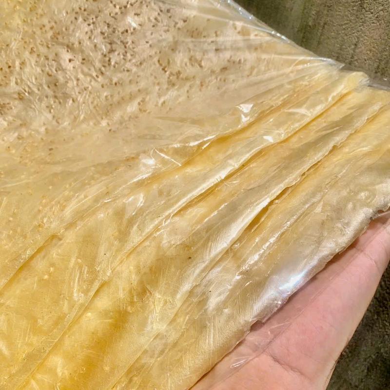 Bánh tráng ngọt mè, nước cốt dừa