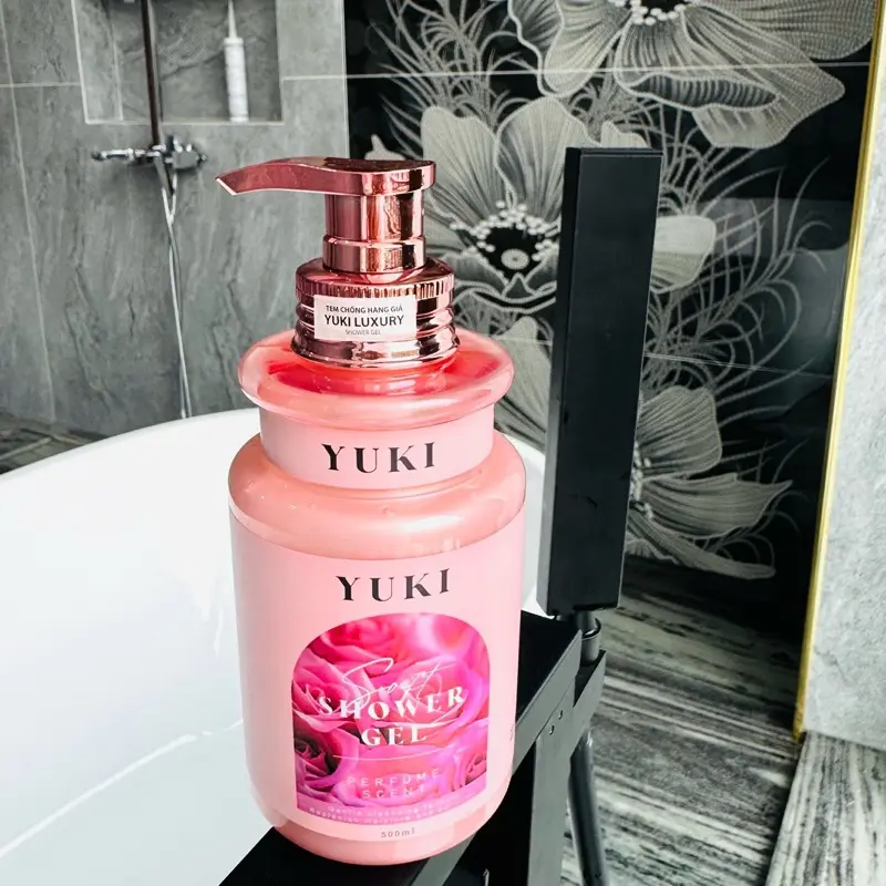 Sữa Tắm Dưỡng Trắng Yuki Luxury 500ml 3