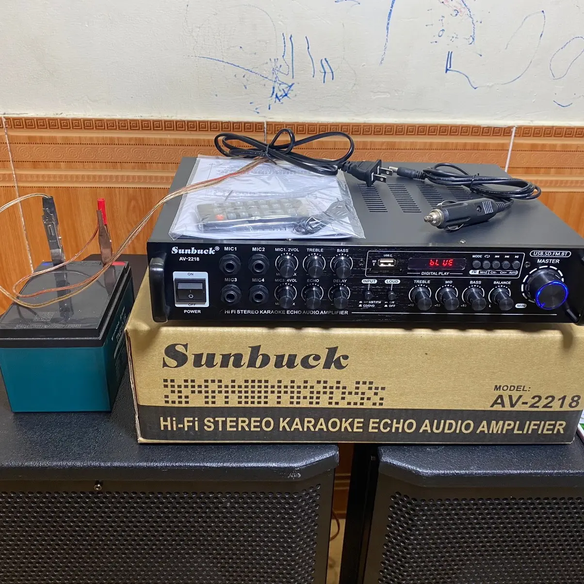 Amply Sunbuck 2218 Có Bluetooth Chuyên Lắp Xe Oto Khách 45 Chỗ Chạy Điện 12V Và 220V Nghe Nhạc