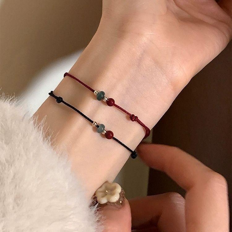 Product Introduction of Vòng Tay Chuỗi Đeo Tay Dệt, Phong Cách Tự Nhiên Cùng, Charm Chu Sa May Mắn, Thiết Kế Đơn Giản, Thích Hợp Cho Cặp Đôi, Lễ Hội Và Quà Tặng Bạn Gái, Năm 2024, Hàng Mới Về 1