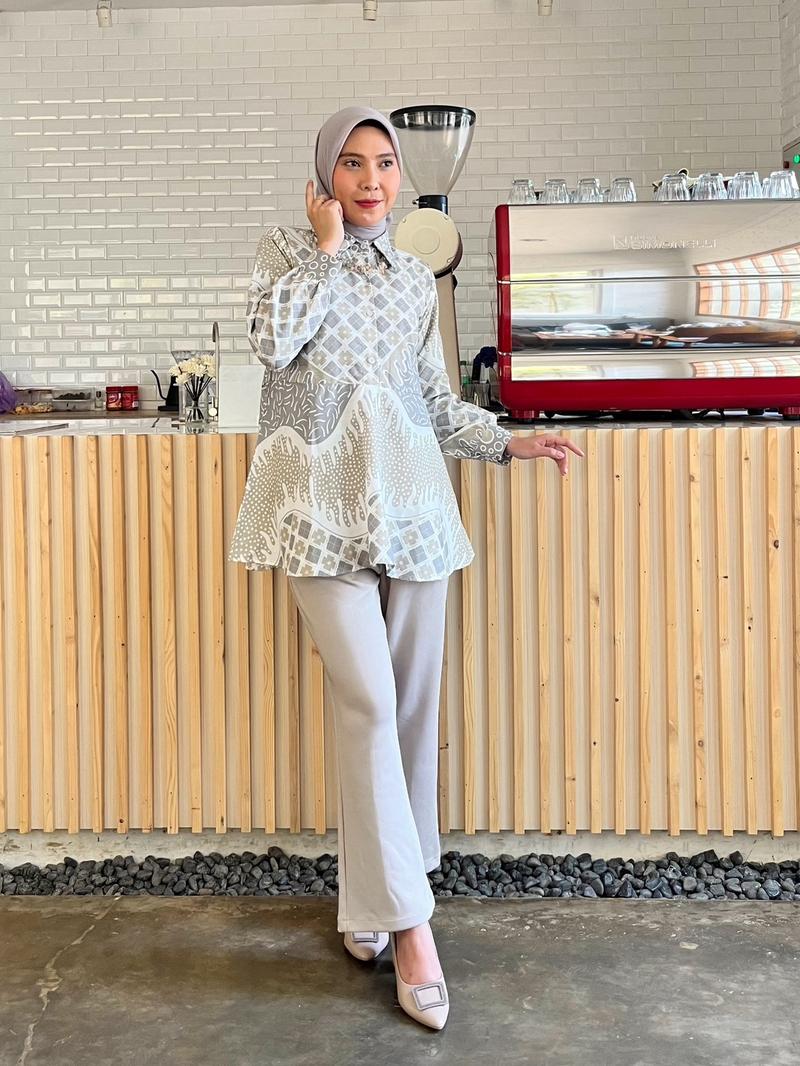 Product Introduction of BATIK RAVINDRA Blouse Batik Karina Katun Wanita 34