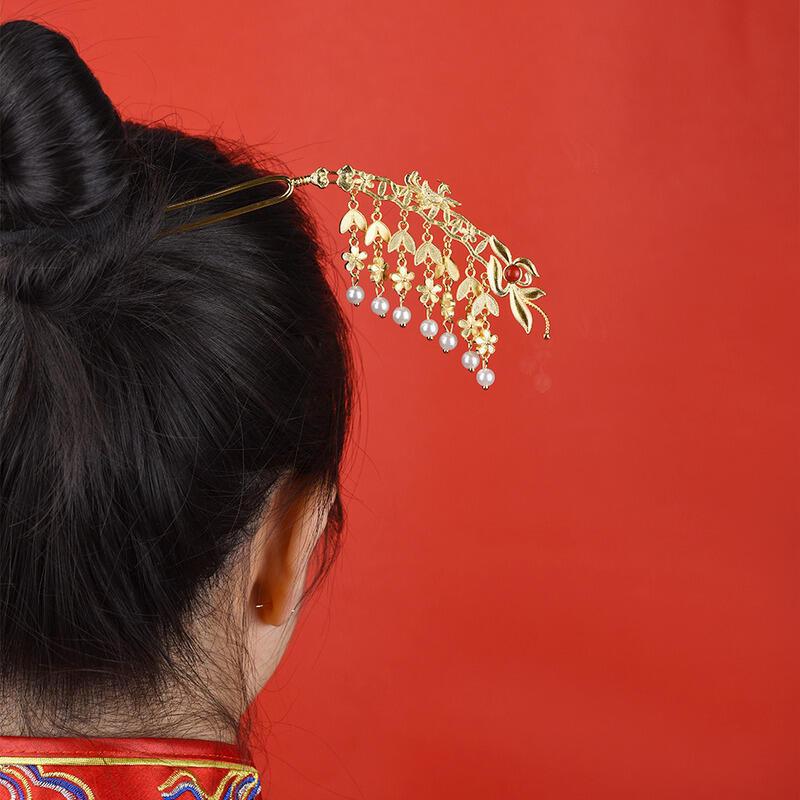 Product Introduction of Pure copper gold-plated lily of the valley trembling step shake ancient headdress hairpin han costume jewelry Tiktok 3