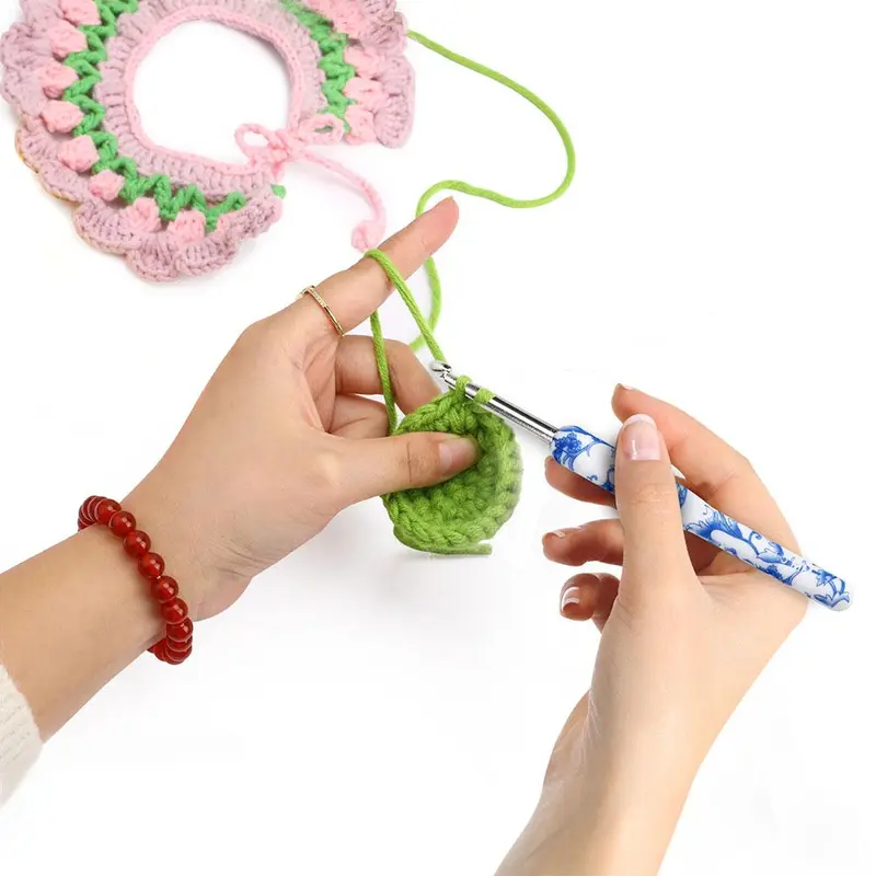 8pcs/set Blue and White Porcelain Pattern Crochet Hook Set, Crochet Supplies For DIY 5