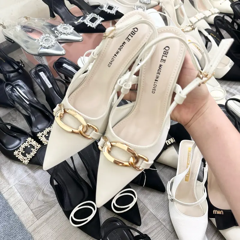 CH21- giày cao gót 9cm Phối Xích Bản To hai màu Đen Trắng Shoes chất liệu tuyết nhung Sang chảnh ( Fom chuẩn size)  Nữ DéP Jean 7