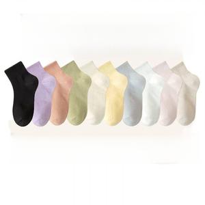 ถุงเท้าผู้หญิง สั้น ฤดูใบไม้ผลิและฤดูใบไม้ร่วง ผ้าฝ้ายแท้ นุ่ม ระงับกลิ่นกายและระบายอากาศ สีทึบ ดีไซน์อินเทรนด์ใหม่ สไตล์โดปามีน อเนกประสงค์ Lady Women Clothing เสื้อผ้า