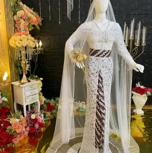 KEBAYA AKAT PUTIH PENTIN//FULL SET PAYET BELAKANG KEBAYA AKAT BATIK