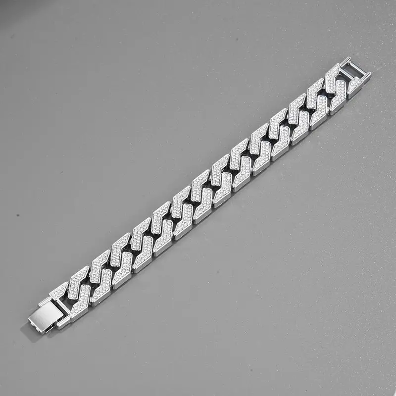 (Tặng nhẫn) Lắc tay nam đính đá điều chỉnh được kích thước - v6 4