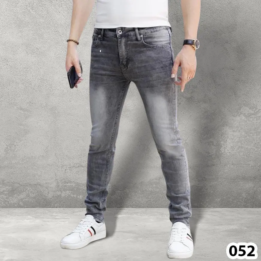 Quần Jean Dài Nam Màu Xám Bạc Ôm Gọn Chất Vải Co Giãn Menswear