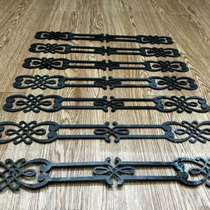 hoa văn CNC cắt sẵn, mẫu lan can tim, kích thước 100*600*3mm 0